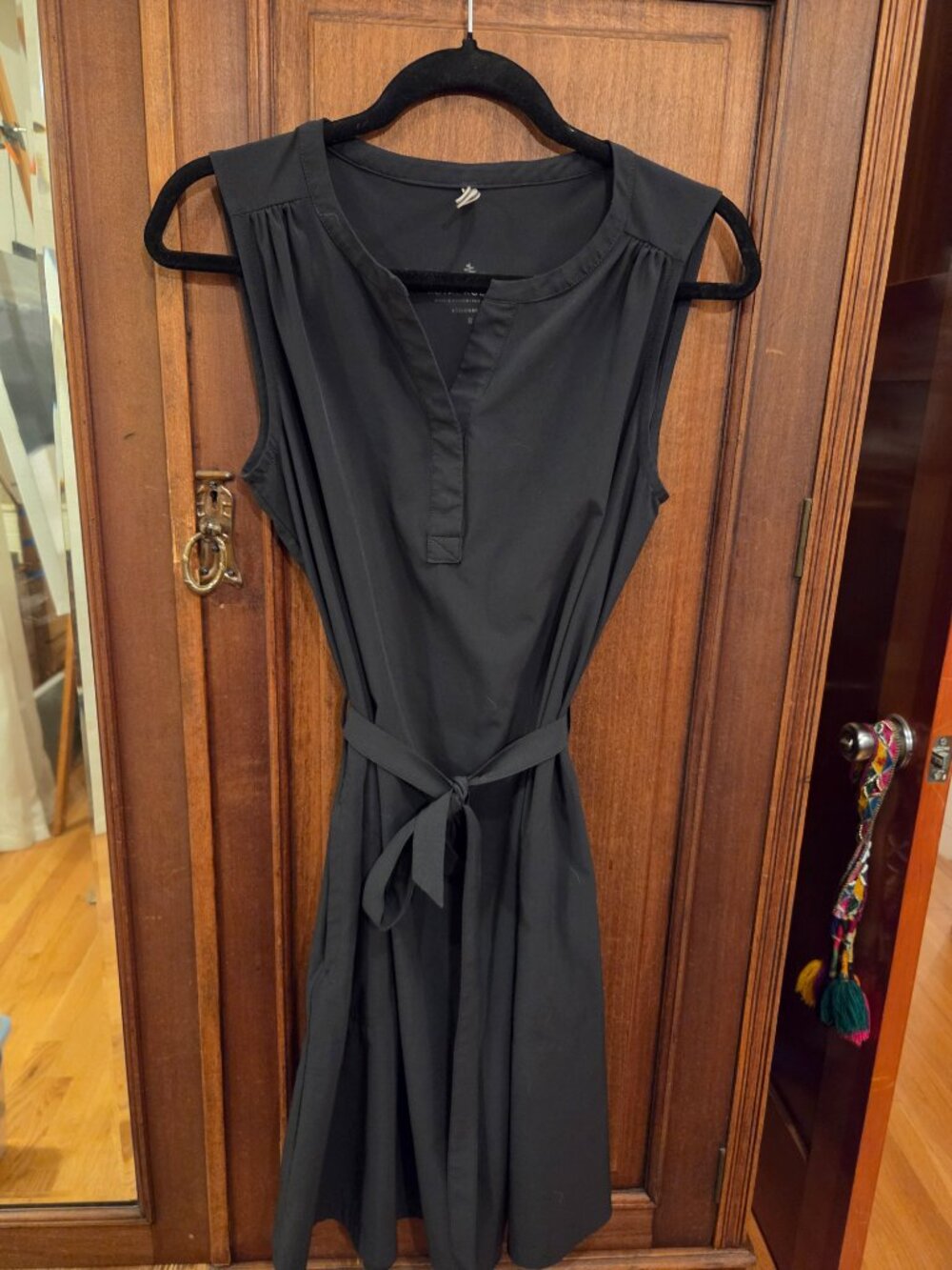 Royal Robbins Spotless Travel Dress. Black, Sm but fit like a M